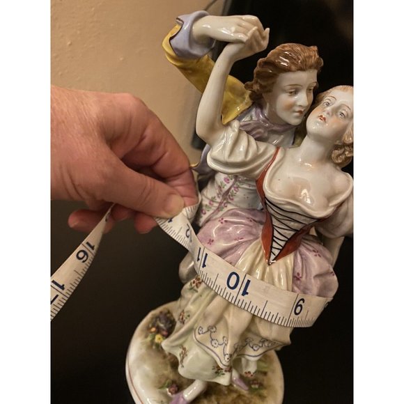 A 19 Century Statue  made In Germany by Von Schierholz porcelain  loving couple - Picture 5 of 9